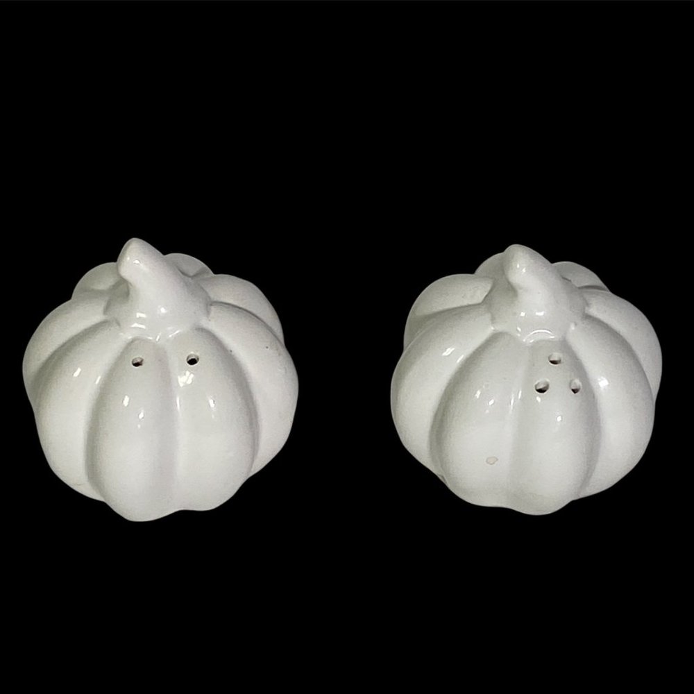 Pumpkin White Luster Salt & Pepper Shaker Set